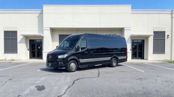 kent 15 passenger sprinter van